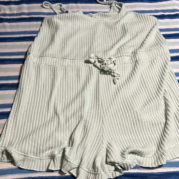 Venus - Picture 1 of 5